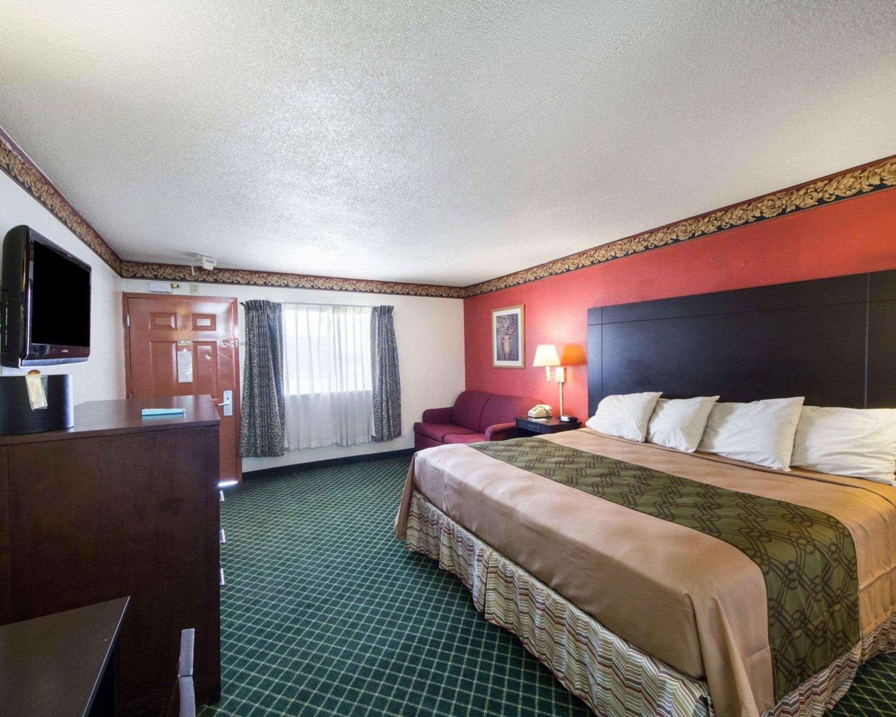 Rodeway Inn San Antonio Lackland Afb - Seaworld Exterior photo